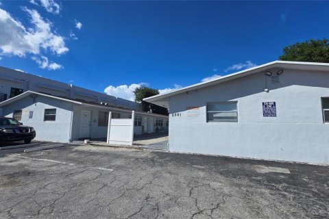 Studio in Hollywood, Florida № 2078196 - photo 10