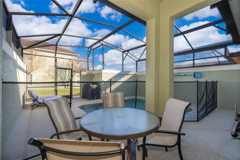 Touwnhouse à vendre à Kissimmee, Floride: 5 chambres, 188.03 m2 № 2122967 - photo 16