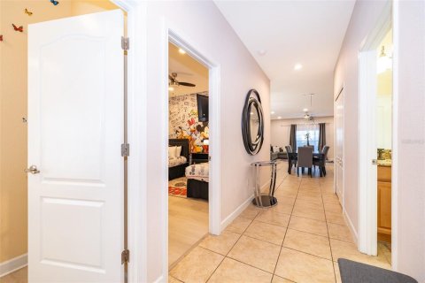 Touwnhouse à vendre à Kissimmee, Floride: 5 chambres, 188.03 m2 № 2122967 - photo 3
