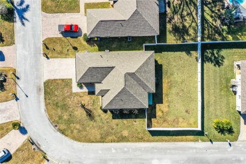 House in Winter Haven, Florida 3 bedrooms, 138.98 sq.m. № 1523787 - photo 7