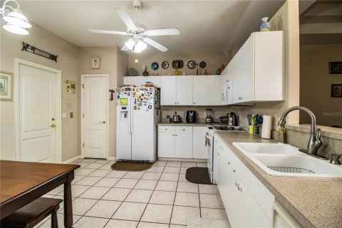 House in Winter Haven, Florida 3 bedrooms, 138.98 sq.m. № 1523787 - photo 15