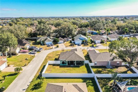 House in Winter Haven, Florida 3 bedrooms, 138.98 sq.m. № 1523787 - photo 6