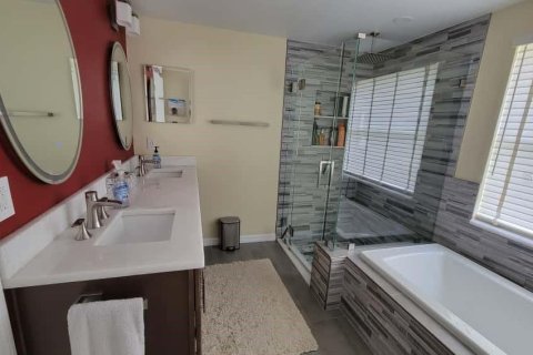 House in Oviedo, Florida 4 bedrooms, 175.03 sq.m. № 1817807 - photo 21