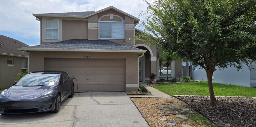 House in Oviedo, Florida 4 bedrooms, 175.03 sq.m. № 1817807