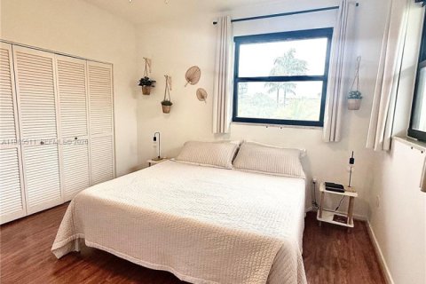 Copropriété à louer à Key Biscayne, Floride: 3 chambres, 161.09 m2 № 2049686 - photo 10