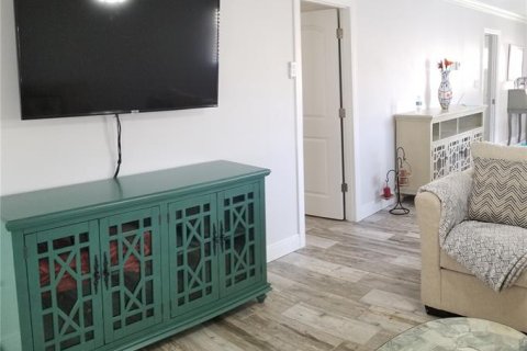 Villa ou maison à louer à Sarasota, Floride: 2 chambres, 81.2 m2 № 2101447 - photo 11