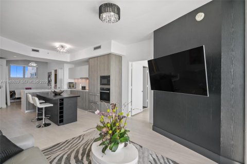 Copropriété à louer à Miami, Floride: 2 chambres, 113.62 m2 № 1997706 - photo 13