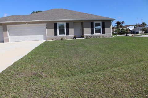 Casa en venta en Port St. Lucie, Florida, 3 dormitorios, 144.18 m2 № 2146086 - foto 3