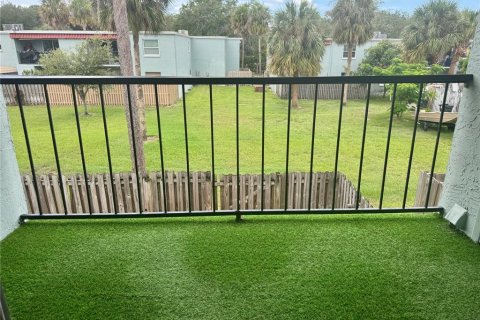 Condominio en venta en Tampa, Florida, 2 dormitorios, 83.8 m2 № 1858375 - foto 15