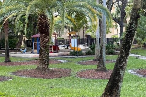 Condo in Plantation, Florida, 1 bedroom  № 1930137 - photo 22
