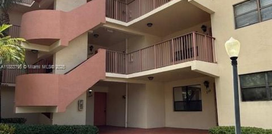 Condo in Plantation, Florida, 1 bedroom  № 1930137