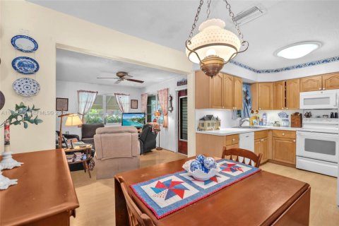 Casa en venta en Dania Beach, Florida, 3 dormitorios, 124.77 m2 № 2055774 - foto 23