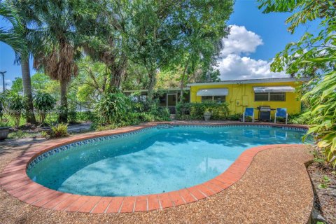 Casa en venta en Dania Beach, Florida, 3 dormitorios, 124.77 m2 № 2055774 - foto 13