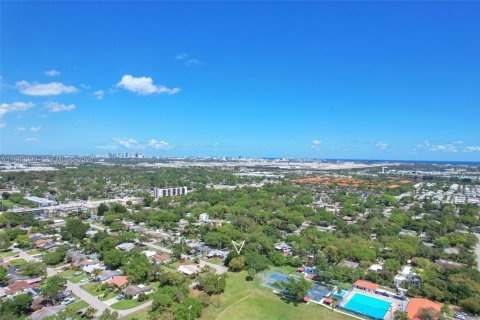 Casa en venta en Dania Beach, Florida, 3 dormitorios, 124.77 m2 № 2055774 - foto 6