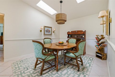 Duplex in Edgewater, Florida 2 bedrooms, 111.58 sq.m. № 2372812 - photo 12