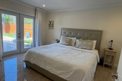 House in Pompano Beach, Florida 3 bedrooms, 125.42 sq.m. № 2057878 - photo 17