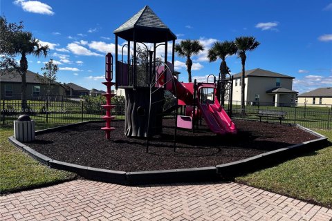 Villa ou maison à louer à St. Lucie, Floride: 4 chambres, 168.52 m2 № 1948620 - photo 22