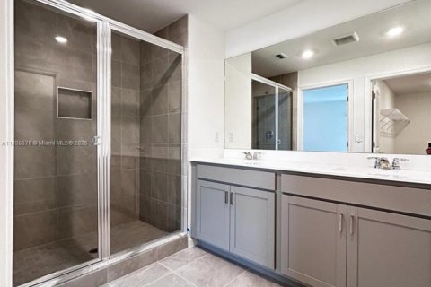 Villa ou maison à louer à St. Lucie, Floride: 4 chambres, 168.52 m2 № 1948620 - photo 8