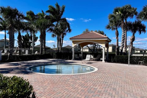 Villa ou maison à louer à St. Lucie, Floride: 4 chambres, 168.52 m2 № 1948620 - photo 19