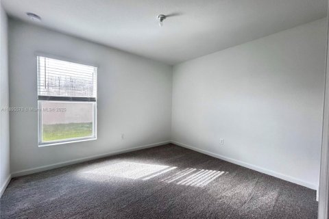 Villa ou maison à louer à St. Lucie, Floride: 4 chambres, 168.52 m2 № 1948620 - photo 13