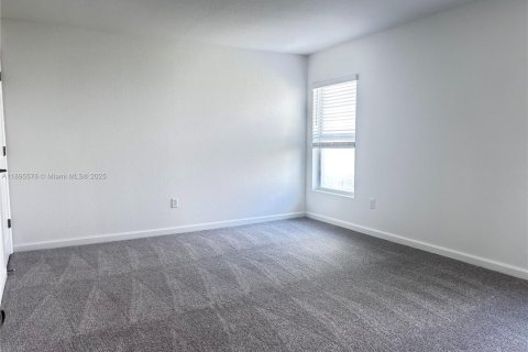 Villa ou maison à louer à St. Lucie, Floride: 4 chambres, 168.52 m2 № 1948620 - photo 10