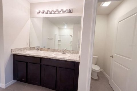 House in Wimauma, Florida 5 bedrooms, 227.33 sq.m. № 2312312 - photo 16
