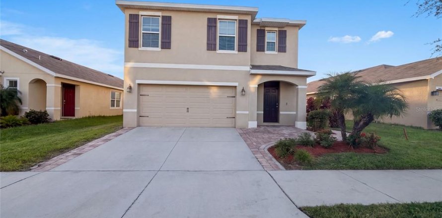 House in Wimauma, Florida 5 bedrooms, 227.33 sq.m. № 2312312