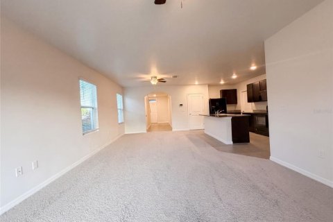 House in Wimauma, Florida 5 bedrooms, 227.33 sq.m. № 2312312 - photo 7