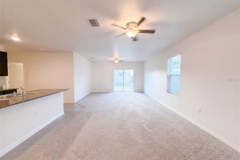 House in Wimauma, Florida 5 bedrooms, 227.33 sq.m. № 2312312 - photo 3