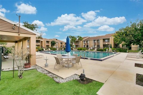 Condominio en alquiler en Orlando, Florida, 2 dormitorios, 97.36 m2 № 1791345 - foto 18