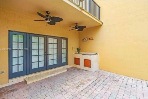 Снять в аренду виллу или дом в Майами, Флорида 3 спальни, 215.35м2, № 2031616 - фото 13