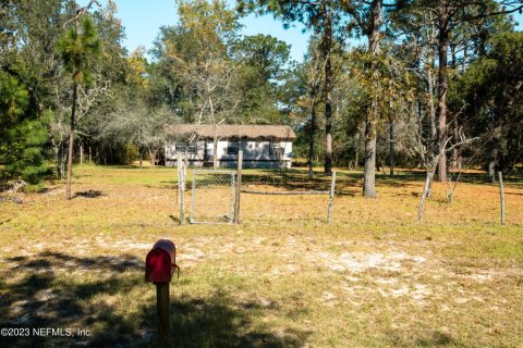 House in Keystone Heights, Florida 3 bedrooms, 89.19 sq.m. № 834606 - photo 1