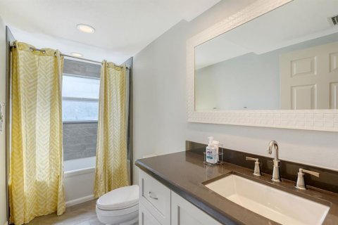 Купить виллу или дом в Сарасота, Флорида 7 комнат, 237.83м2, № 1425949 - фото 19