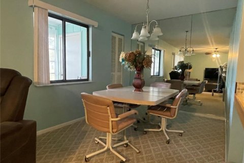 Condominio en venta en Ocala, Florida, 2 dormitorios, 99.22 m2 № 2100034 - foto 9