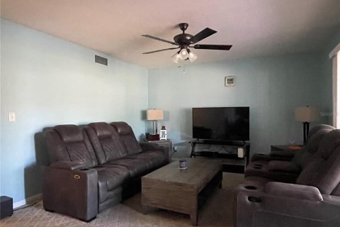 Condominio en venta en Ocala, Florida, 2 dormitorios, 99.22 m2 № 2100034 - foto 10