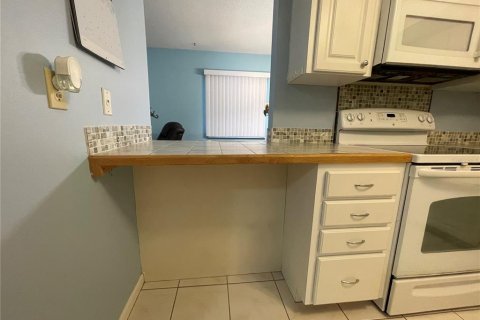 Condominio en venta en Ocala, Florida, 2 dormitorios, 99.22 m2 № 2100034 - foto 7