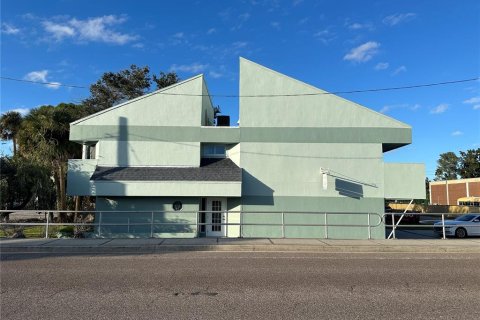 Immobilier commercial à Indian Rocks Beach, Floride 71.35 m2 № 2108614