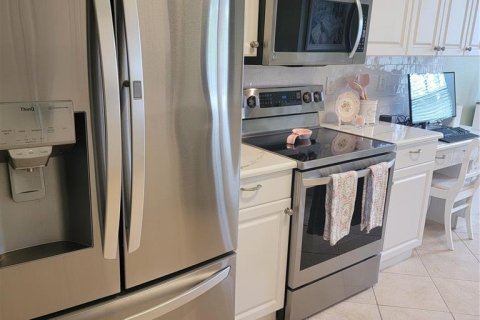 Condo in Punta Gorda, Florida, 3 bedrooms  № 1760354 - photo 17