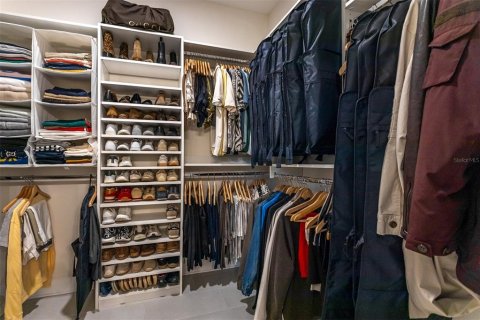 Купить коммерческую недвижимость в Сеффнер, Флорида 6 спален, 339.65м2, № 2223497 - фото 22