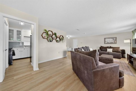 Casa en venta en Bradenton, Florida, 2 dormitorios, 130.43 m2 № 1842983 - foto 16