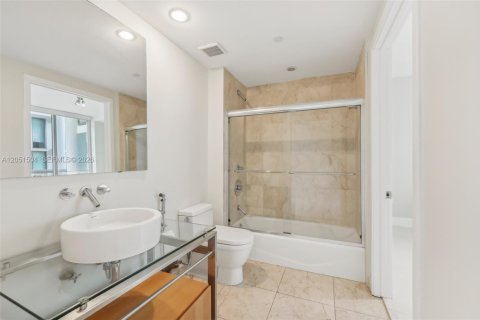 Снять в аренду кондоминиум в Майами-Бич, Флорида 2 спальни, 157.93м2, № 2193695 - фото 15