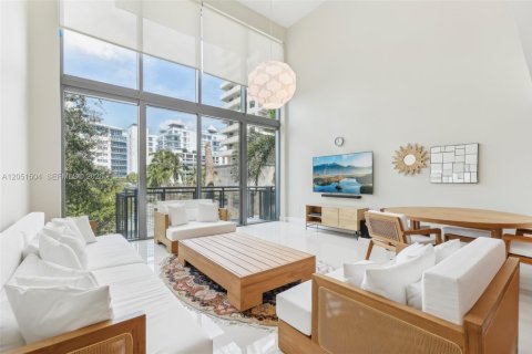 Condo in Miami Beach, Florida, 2 bedrooms № 2193695