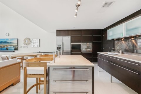 Снять в аренду кондоминиум в Майами-Бич, Флорида 2 спальни, 157.93м2, № 2193695 - фото 9