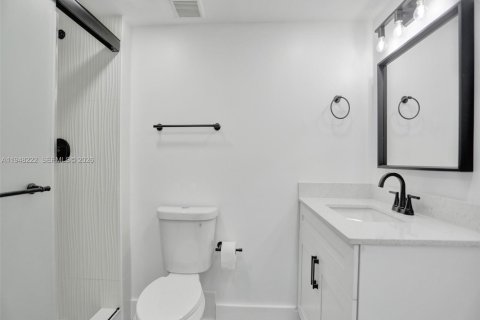 Снять в аренду кондоминиум в Холливуд, Флорида 2 спальни, 96.62м2, № 2004315 - фото 22