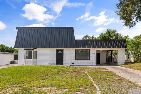 House in Daytona Beach, Florida 6 bedrooms, 249.72 sq.m. № 2267231