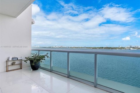 Condo in North Bay Village, Florida, 2 bedrooms № 2083470 - photo 6