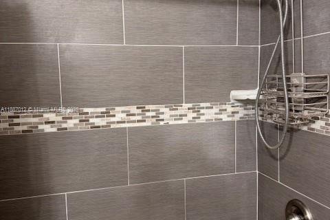 House in West Palm Beach, Florida 2 bedrooms, 78.13 sq.m. № 1933559 - photo 11