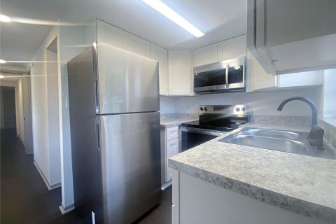 Apartamento en alquiler en Lake Wales, Florida, 2 dormitorios, 59.46 m2 № 2103609 - foto 6