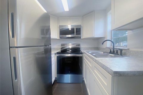 Apartamento en alquiler en Lake Wales, Florida, 2 dormitorios, 59.46 m2 № 2103609 - foto 5