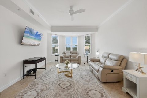 Condominio en venta en Lakewood Ranch, Florida, 2 dormitorios, 128.58 m2 № 2287522 - foto 8